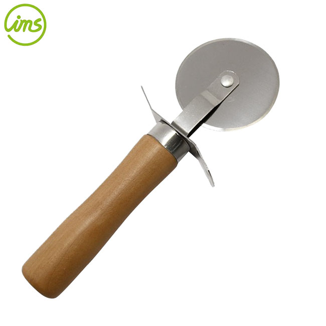 Pizza Cutter Wood Handle- Taiwan